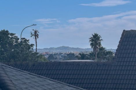 Photo of property in 202 Whitford Road, Shamrock Park, Auckland, 2016