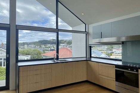 Photo of property in 76 Brougham Street, Mount Victoria, Wellington, 6011