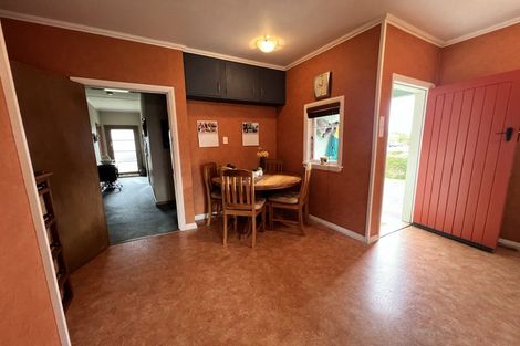 Photo of property in 50 Mcphee Street, Dannevirke, 4930