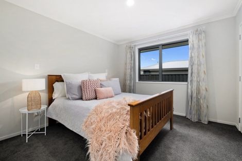 Photo of property in 5 Magnetic Place, Cromwell, 9310