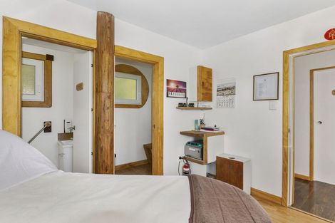 Photo of property in 26 Porterfield Street, Macandrew Bay, Dunedin, 9014