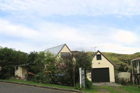 Photo of property in 16 Eames Crescent, Te Mata, Thames, 3575