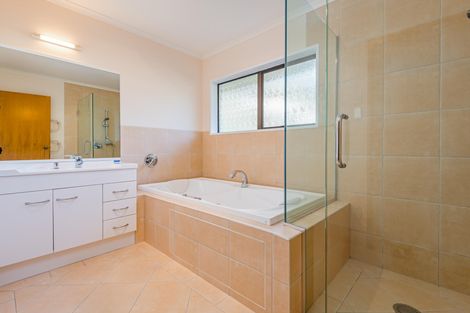 Photo of property in 43 Long Melford Road, Awapuni, Palmerston North, 4412