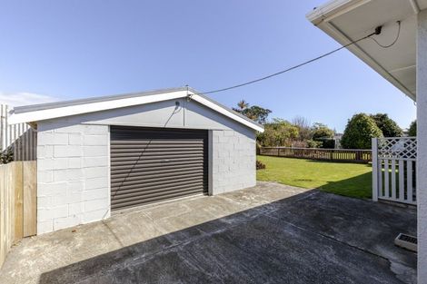 Photo of property in 25 Battiscombe Terrace, Waitara, 4320
