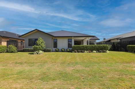 Photo of property in 14 Noumea Drive, Rangatira Park, Taupo, 3330