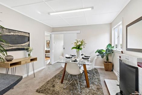 Photo of property in 17 Liverpool Street, Papakura, 2110