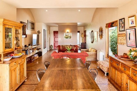 Photo of property in 96 Muritai Road, Eastbourne, Lower Hutt, 5013