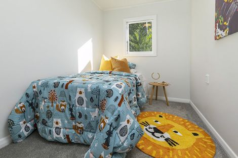 Photo of property in 117 Te Atatu Road, Te Atatu South, Auckland, 0610