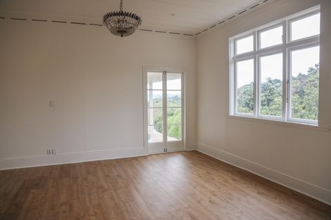 Photo of property in 204 Cape Rodney Road, Leigh, 0985