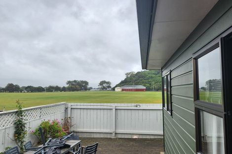 Photo of property in 182a Whites Line East, Waiwhetu, Lower Hutt, 5010