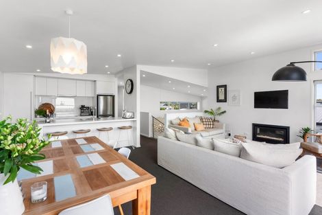 Photo of property in 109a Simpson Road, Papamoa Beach, Papamoa, 3118