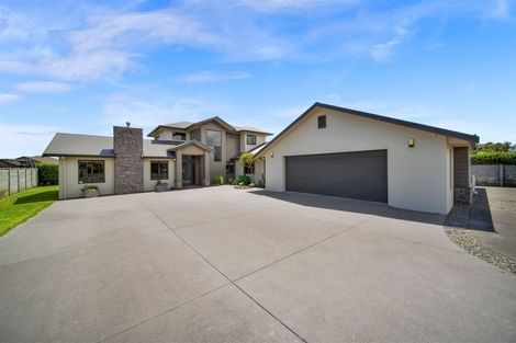 Photo of property in 9 Sampson Avenue, Waiwhakaiho, New Plymouth, 4312