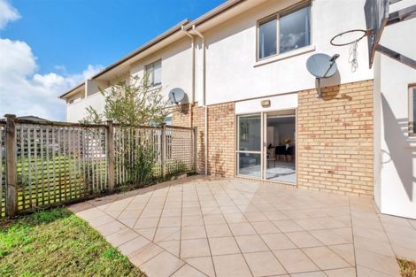 Photo of property in 10 Gina Avenue, Ranui, Auckland, 0612