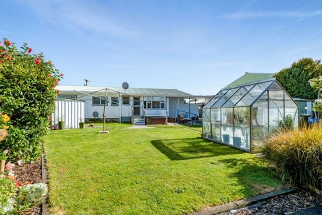 Photo of property in 2 Turuturu Road, Hawera, 4610