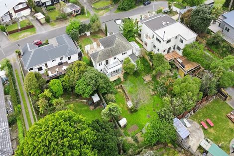 Photo of property in 12 Karaka Grove, Raumati Beach, Paraparaumu, 5032