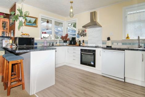 Photo of property in 78 Wakefield Street, Westport, 7825