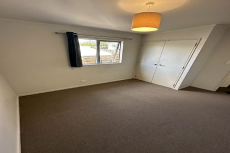 Photo of property in 72 Kervil Avenue, Te Atatu Peninsula, Auckland, 0610