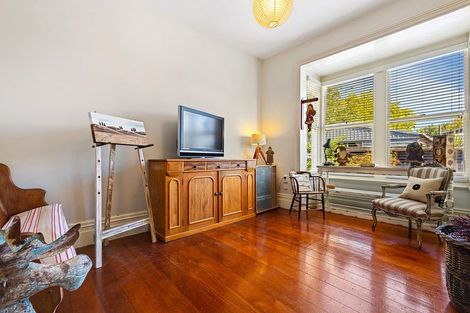 Photo of property in 32 Walpole Street, Waltham, Christchurch, 8023