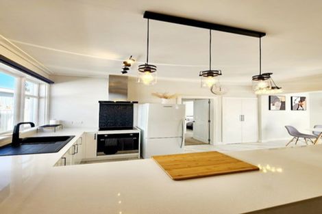 Photo of property in 15 Oriental Street, Petone, Lower Hutt, 5012