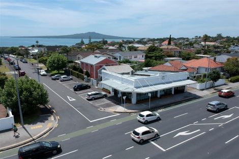 Photo of property in 366 Lake Road, Takapuna, Auckland, 0622