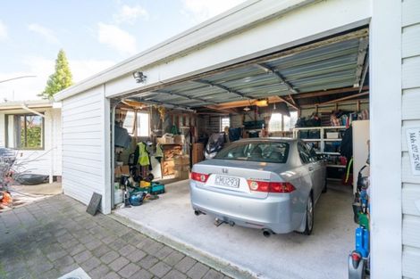 Photo of property in 4 Kathleen Place, Rainbow Point, Taupo, 3330