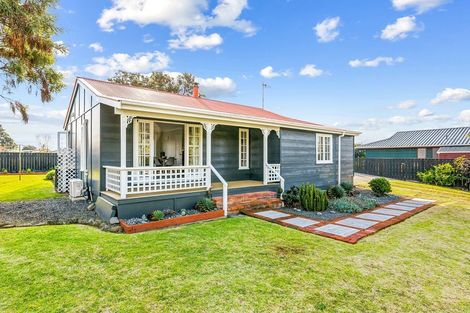 Photo of property in 12 Hicks Crescent, Waikanae Beach, Waikanae, 5036