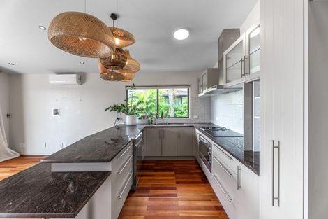 Photo of property in 71 Kittiwake Drive, Schnapper Rock, Auckland, 0632