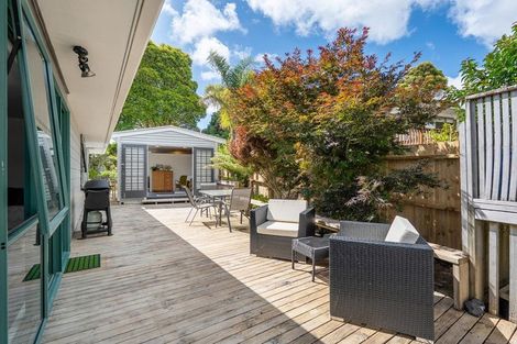 Photo of property in 4 Spinella Drive, Bayview, Auckland, 0629