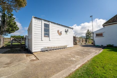 Photo of property in 15 Easons Road, Hampden, 9410