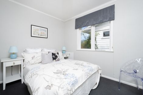 Photo of property in 2/27 Abbotleigh Avenue, Te Atatu Peninsula, Auckland, 0610