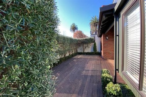 Photo of property in 240b Devonport Road, Tauranga, 3110