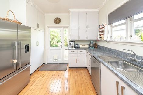 Photo of property in 81 Purnell Street, College Estate, Whanganui, 4500