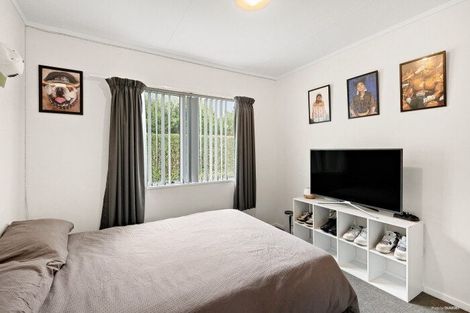 Photo of property in 16 Rosehill Place, Nawton, Hamilton, 3200