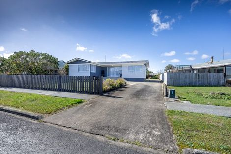 Photo of property in 8 Mckay Crescent, Dargaville, 0310