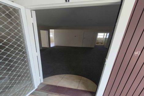 Photo of property in 4 Butterworth Avenue, Opaheke, Papakura, 2113