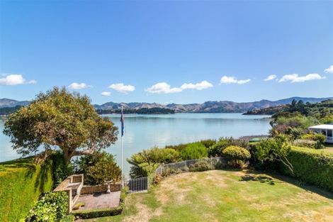 Photo of property in 417 Marine Drive, Charteris Bay, Lyttelton, 8971
