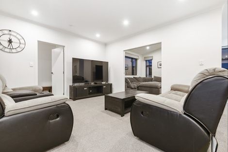 Photo of property in 48 The Meadows Drive, Flagstaff, Hamilton, 3210