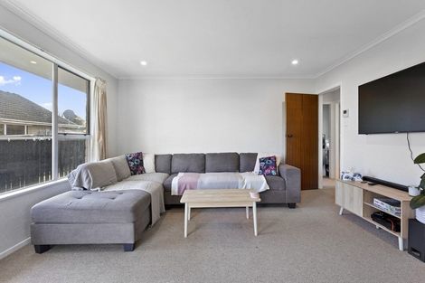 Photo of property in 1/4 Queenspark Drive, Parklands, Christchurch, 8083