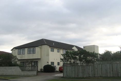 Photo of property in 82 Tait Drive, Greenmeadows, Napier, 4112