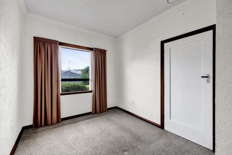 Photo of property in 13-15 Bayly Road, Moturoa, New Plymouth, 4310