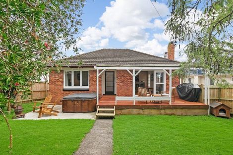 Photo of property in 75 Oakdale Road, Mount Roskill, Auckland, 1041