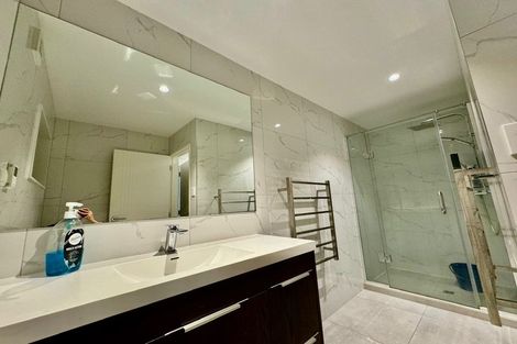 Photo of property in 41 Zara Court, Windsor Park, Auckland, 0632