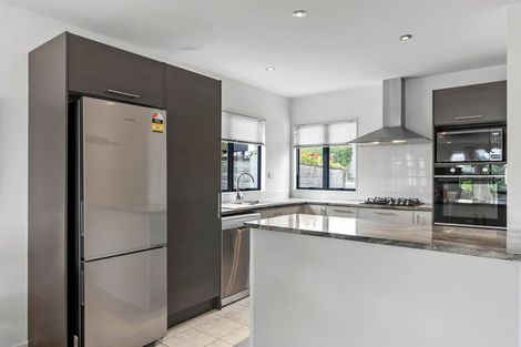 Photo of property in 3/64 Schnapper Rock Road, Schnapper Rock, Auckland, 0632