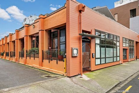 Photo of property in 8/14 Alpha Street, Te Aro, Wellington, 6011