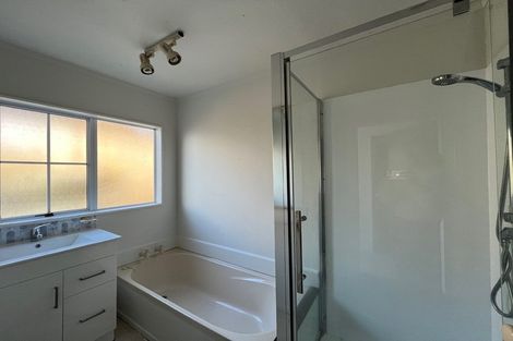 Photo of property in 53 Bassett Road, Johnsonville, Wellington, 6037