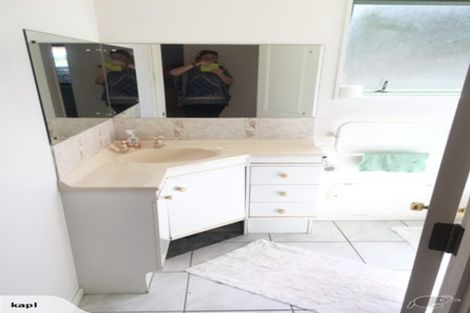 Photo of property in 163b Colwill Road, Massey, Auckland, 0614