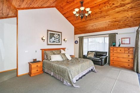 Photo of property in 24 Grace James Road, Pukekohe, 2120