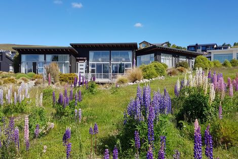 Photo of property in 2 Lochinver Avenue, Lake Tekapo, 7999
