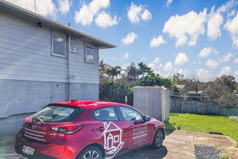 Photo of property in 18 Solar Road, Glen Eden, Auckland, 0602