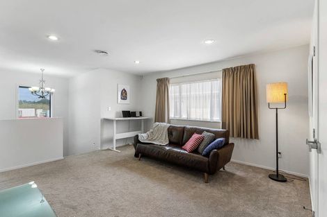 Photo of property in 386 Ormiston Road, Flat Bush, Auckland, 2019